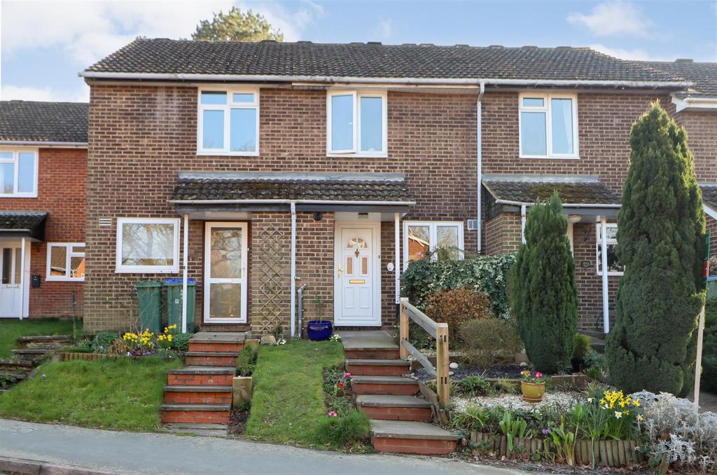 Drake Close, Horsham 2 bed terraced house £325,000