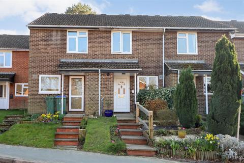 89 Drake Close, Horsham, RH12 5UD