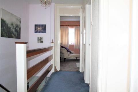 1 Heatherside Road, Epsom, KT19 9QS