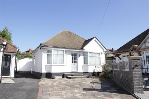 5 Moormead Drive, Epsom, KT19 0PX