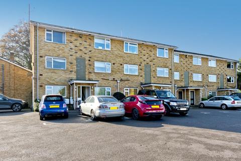 14 The Orchard, Epsom, KT17 1NN