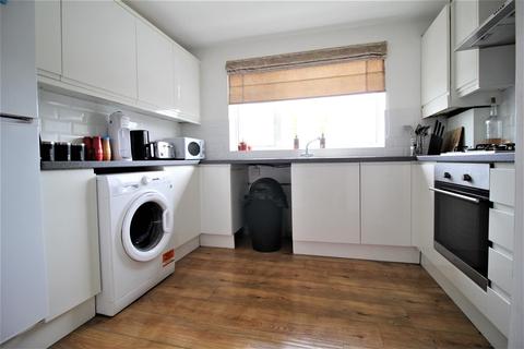 14 The Orchard, Epsom, KT17 1NN
