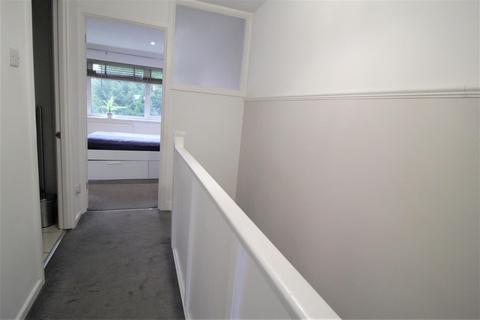 14 The Orchard, Epsom, KT17 1NN