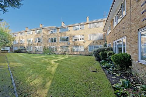 14 The Orchard, Epsom, KT17 1NN