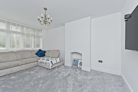 15 Ewell By Pass, Epsom, KT17 2PZ
