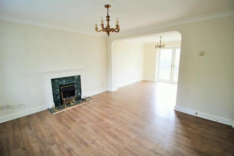 12 Bluegates, Ewell, Epsom, KT17 2SA