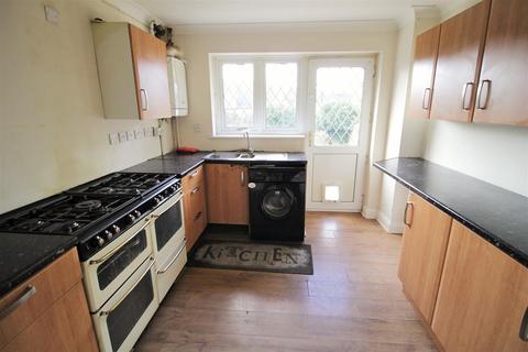 12 Bluegates, Ewell, Epsom, KT17 2SA