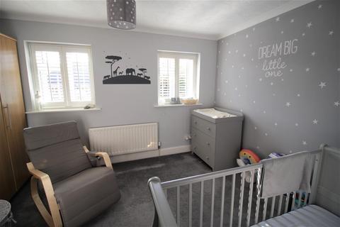 41 Primrose Walk, Ewell, Epsom, KT17 2EZ