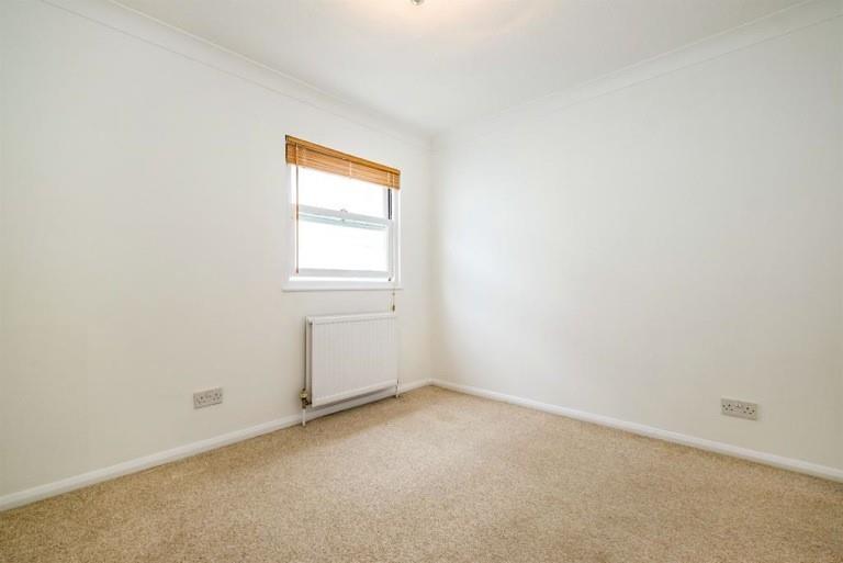 Bedroom 1.jpg