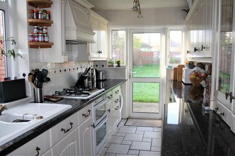 6 Highfield Drive, Epsom, KT19 0AS