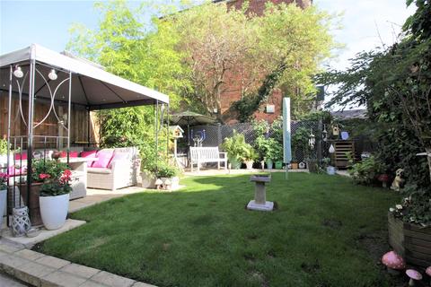 177 Jasmin Road, Epsom, KT19 9DX