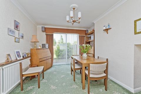 4 Alsom Avenue, Worcester Park, KT4 7EG