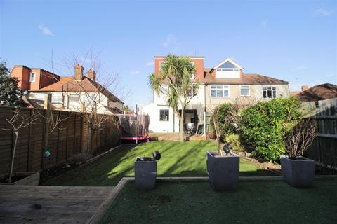 29 Stane Way, Epsom, KT17 1PN