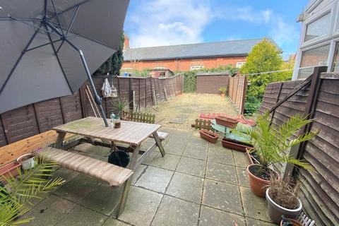 18 Austerby Close, Bourne, PE10 9HR