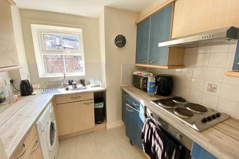 2 bedroom ground floor flat for sale - Hutton Terrace, Jesmond, Newcastle Upon Tyne