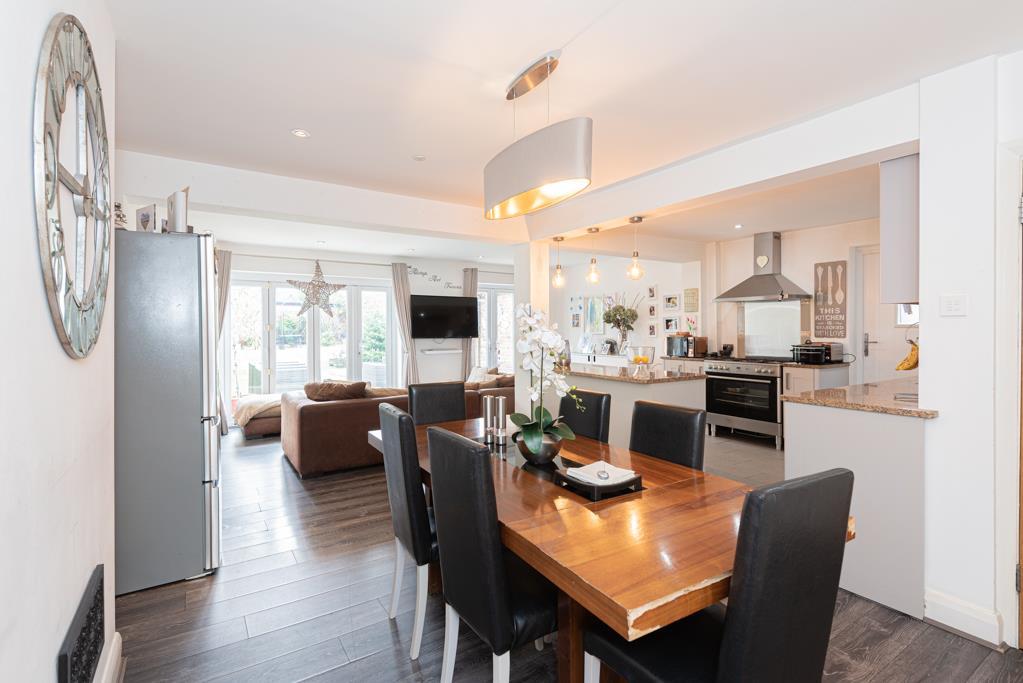 Woodstone Avenue, Stoneleigh 4 bed semidetached house £825,000