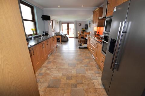 48 Pencoed Road, Burry Port, SA16 0PW