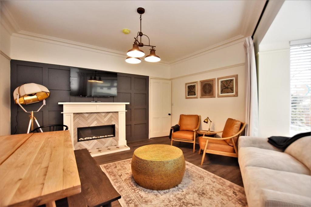 Lightburn Avenue, Ulverston 2 bed house £850 pcm (£196 pw)