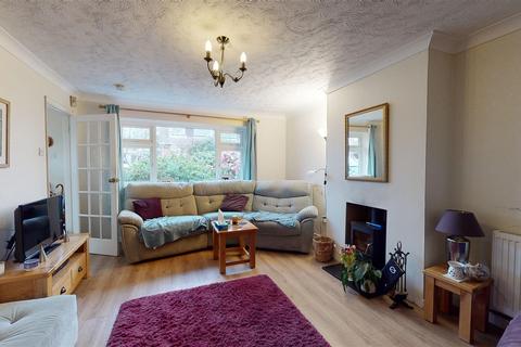 10 Whatmer Close, Sturry, Canterbury, CT2 0JJ