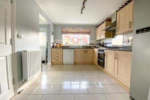 13 Bittern Lane, Wixams, Bedford, MK42 6AP