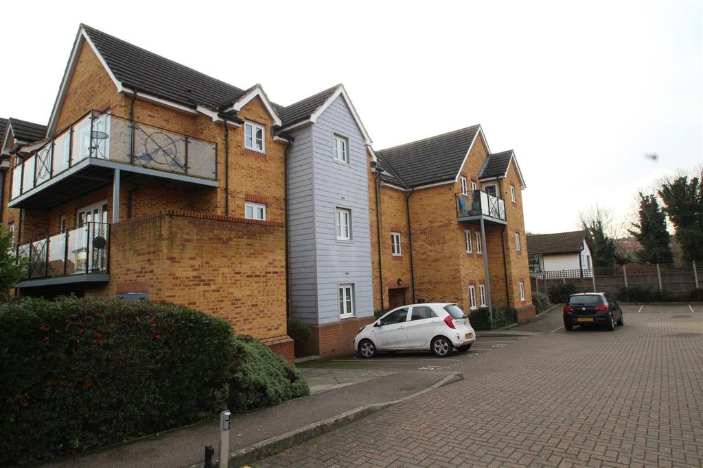 Ebberns Road, Hemel Hempstead 2 bed apartment - £1,350 pcm (£312 pw)