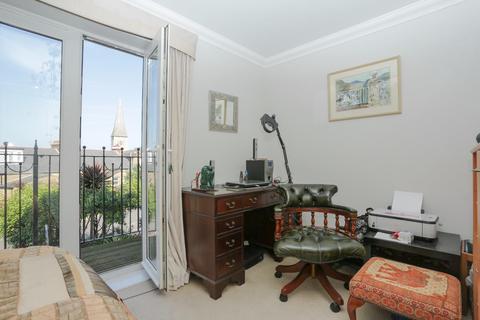 9 Eldon Grove, Ramsgate, CT11 9LW
