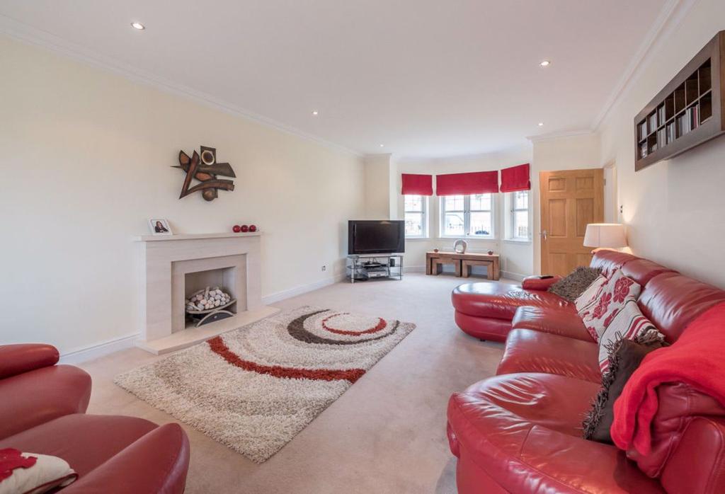 MAGPIE GARDENS, DALKEITH, EH22 2RA 5 bed detached house £1,890 pcm (£