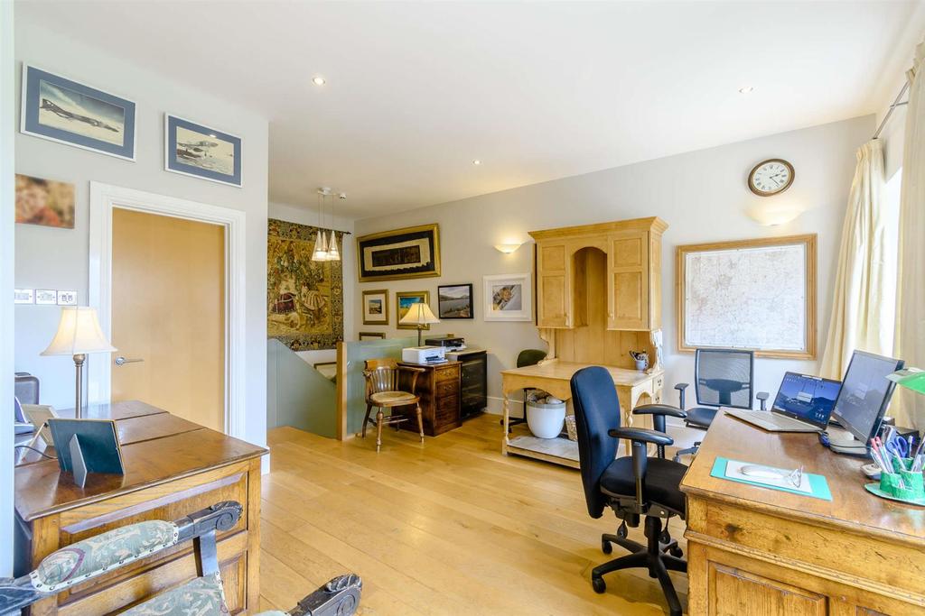 8461564-interior25-800.jpg