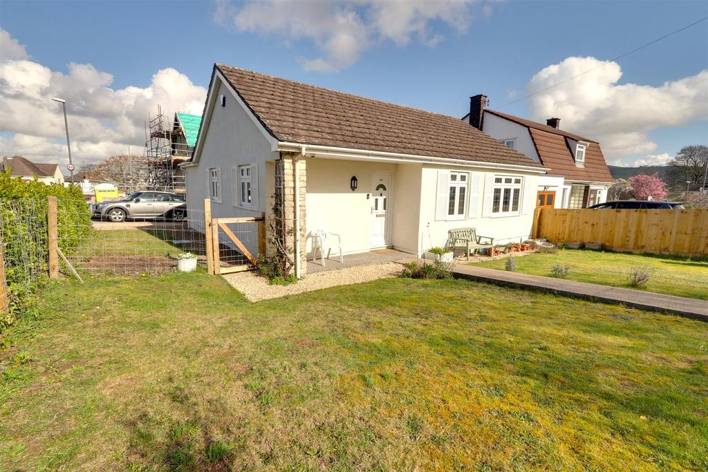 Uplands Road, Saltford, Bristol 3 bed detached bungalow £525,000