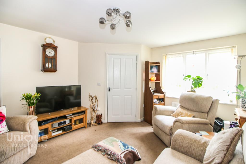 Windward Avenue, Harbour Village, Fleetwood, FY7 4 bed semidetached
