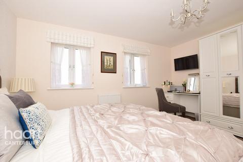9 Harvest Road, Whitfield, Dover, CT16 3FA