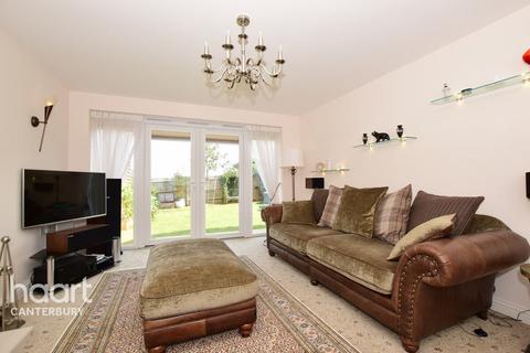 9 Harvest Road, Whitfield, Dover, CT16 3FA