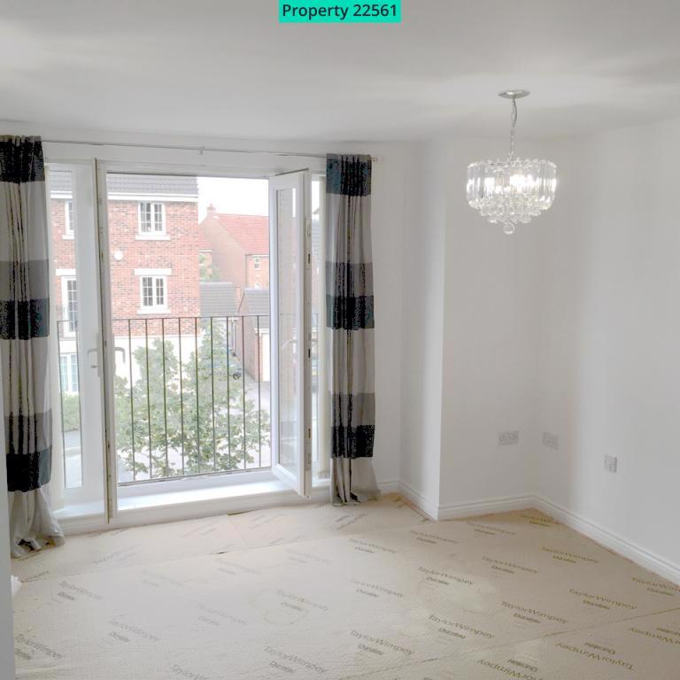 New Forest Way, Leeds, LS10 4FD 2 bed flat £750 pcm (£173 pw)