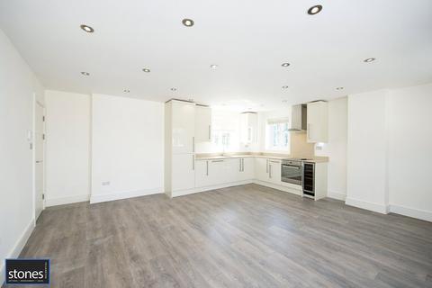 3 bedroom property to rent, Maybury Gardens, London, NW10