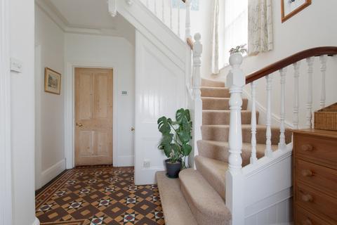 52 Charlton Road, Shepton Mallet, BA4 5PB