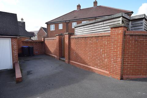 11 Dunford Close, Amesbury, Salisbury, SP4 7FW