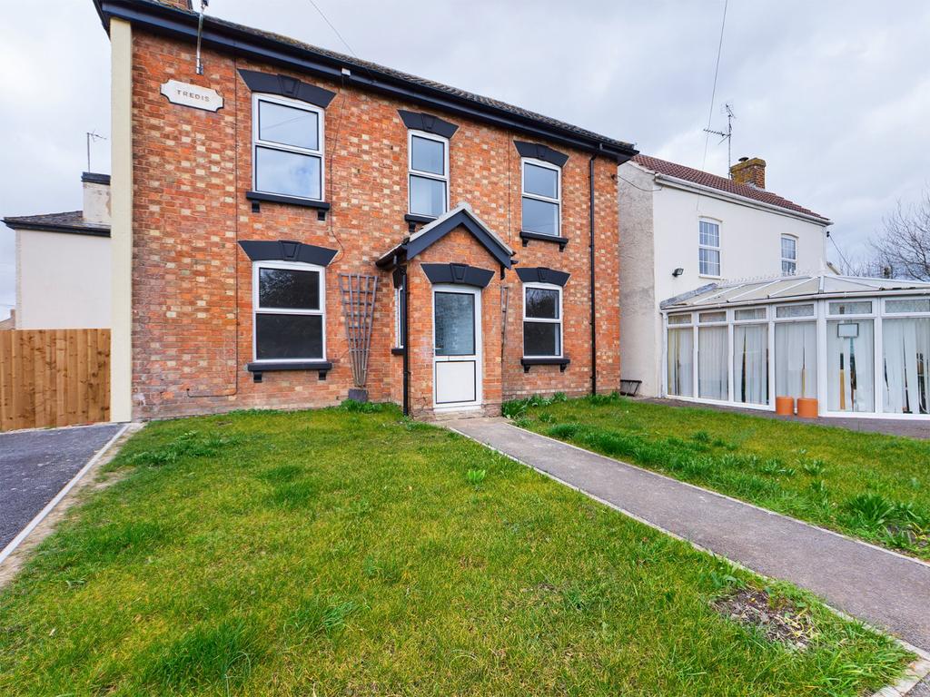 Epney, Saul, Gloucester, Gloucestershire, GL2 3 bed detached house £