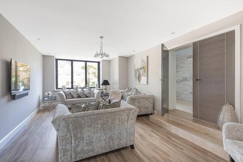 5 Wells Road, Bromley, BR1 2AJ