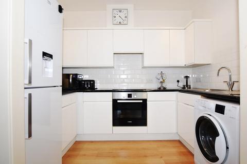 31 Frederick Square, London, SE16 5XR