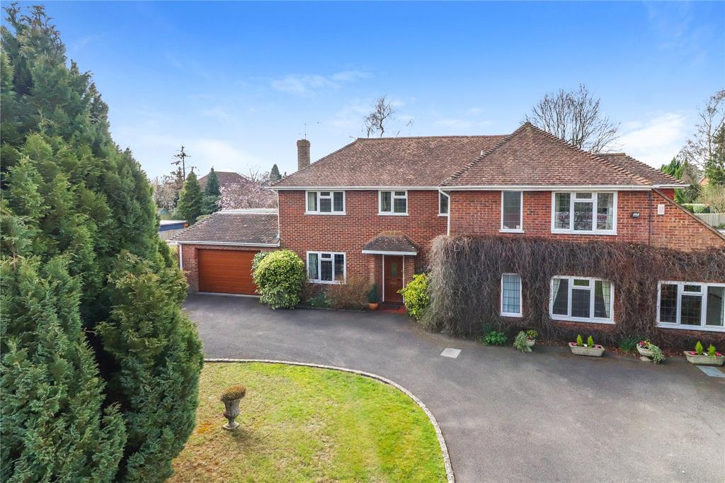 Sandelswood End, Beaconsfield, HP9 5 bed detached house £1,850,000