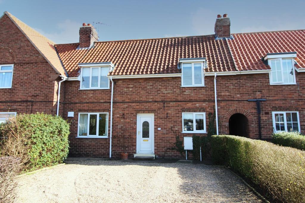 Hotham Road, Hutton Cranswick, YO25 9QW 3 bed terraced house £190,000