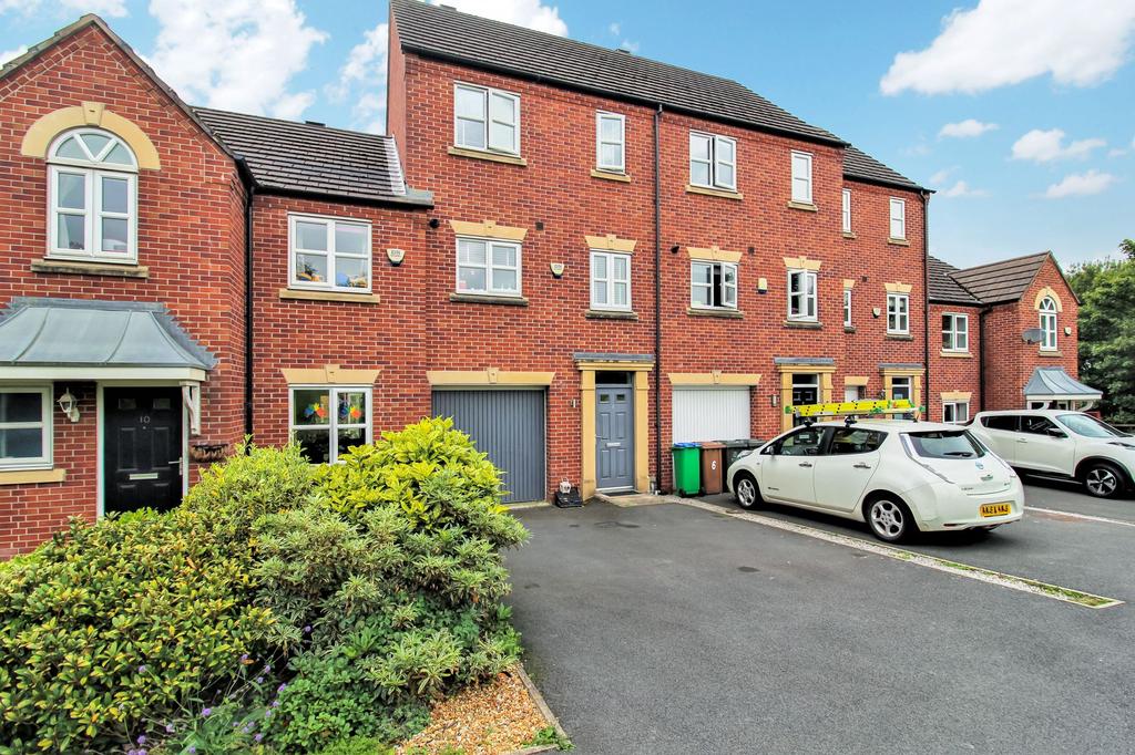 Moy Hill, Milnrow, OL16 3 bed terraced house £215,000