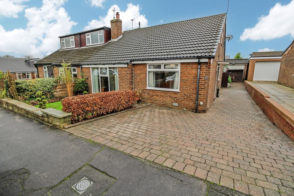 Woodlands Road, Milnrow, OL16 4 bed semidetached house £249,950