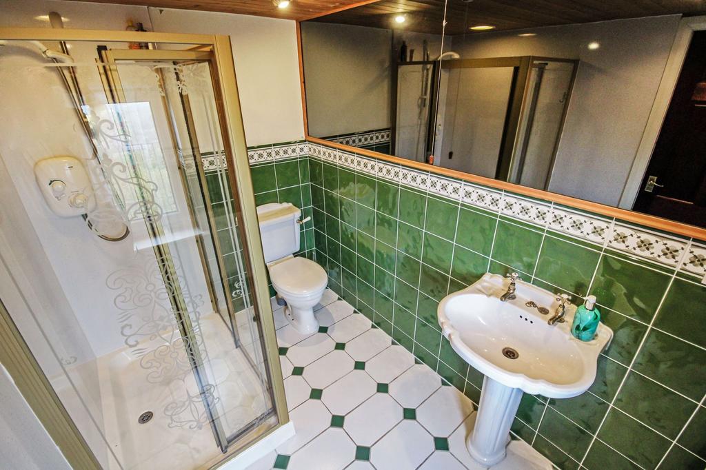 Ensuite