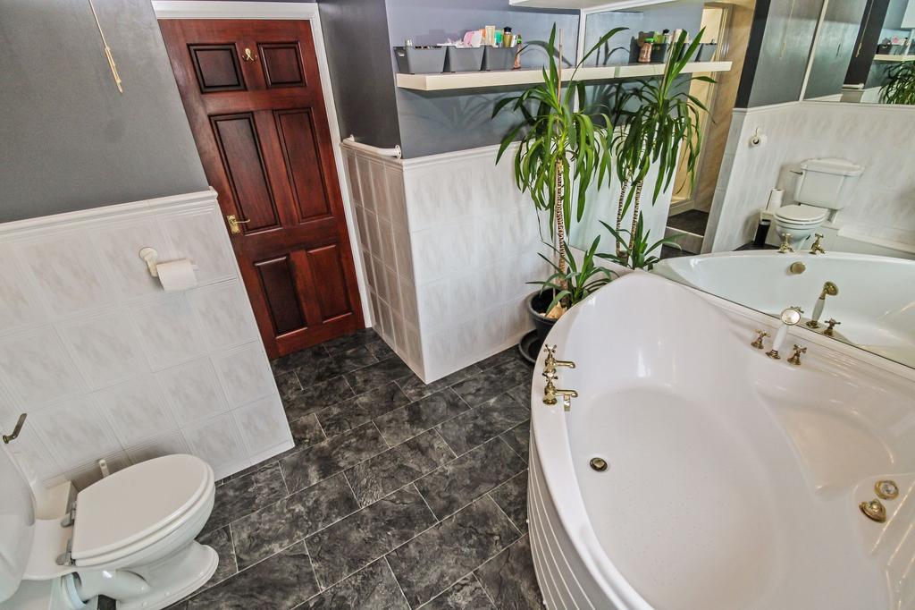 Family bathroom