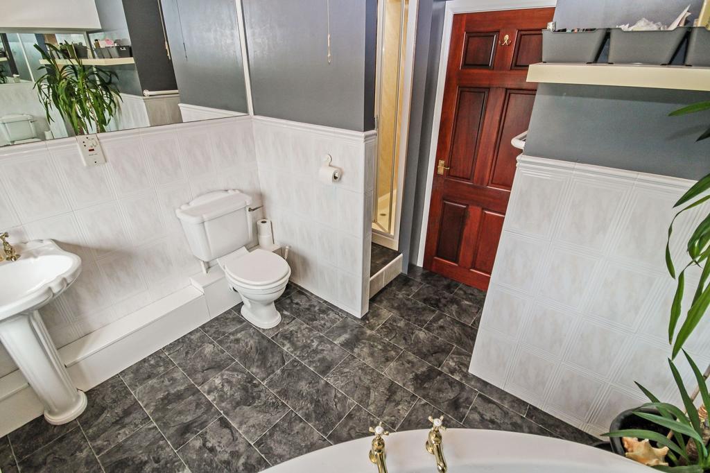 Family bathroom
