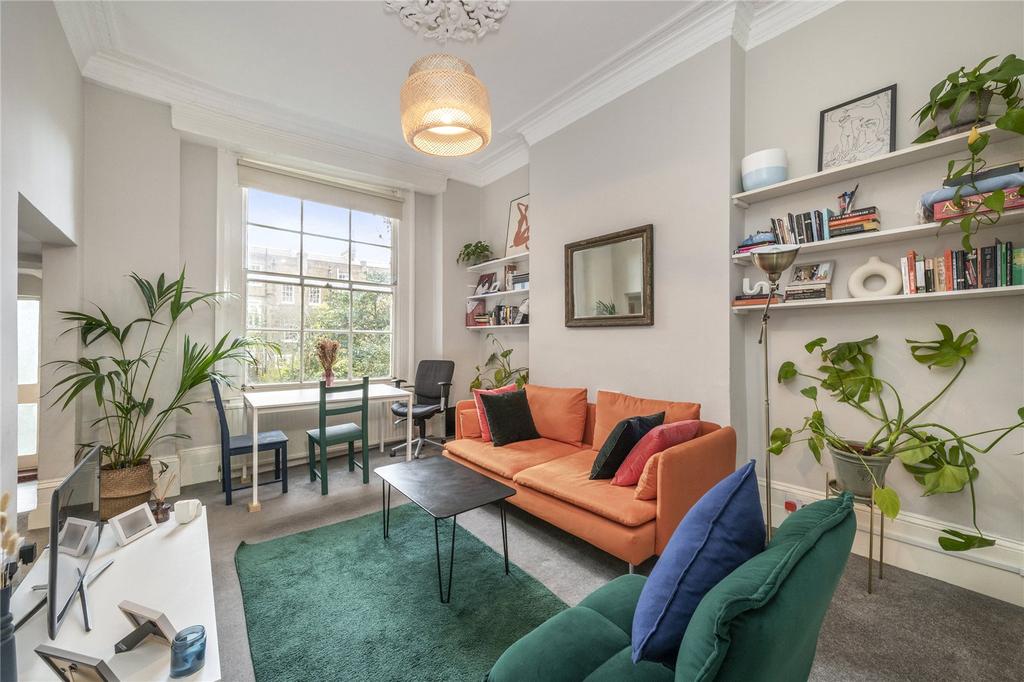 Arundel Square, Islington 1 bed flat £575,000