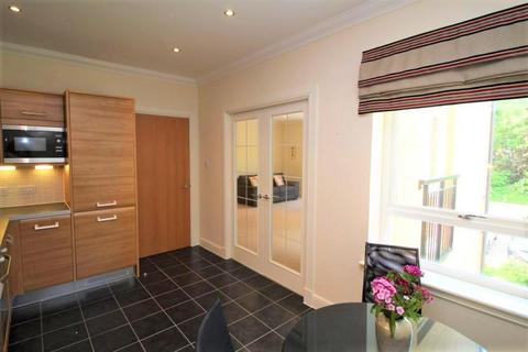 2 bedroom flat to rent, Whittingehame Drive, Glasgow, G12