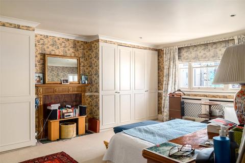 4 bedroom apartment for sale, Eaton Place, Belgravia, London, SW1X