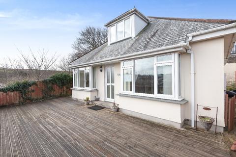 6 Lower Hillcrest, Perranporth, TR6 0JZ